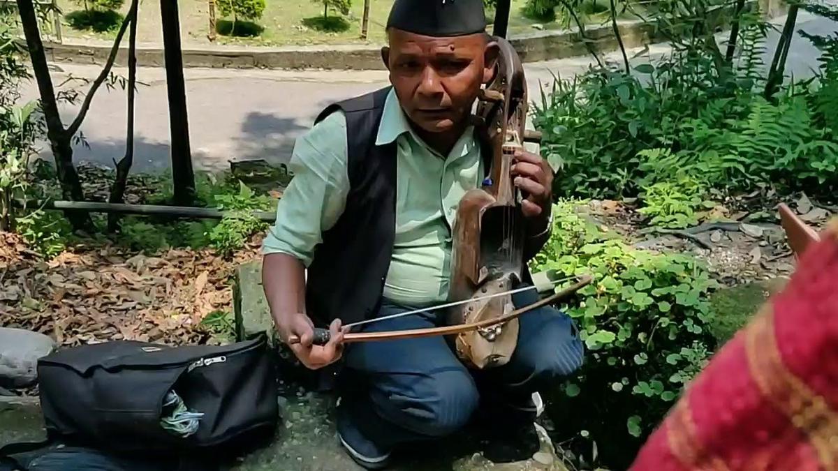 'Video thumbnail for Traditional Street music in Darjeeling - Travel tourism vlogs -'